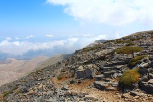Chemin dans les montagnes cretoise